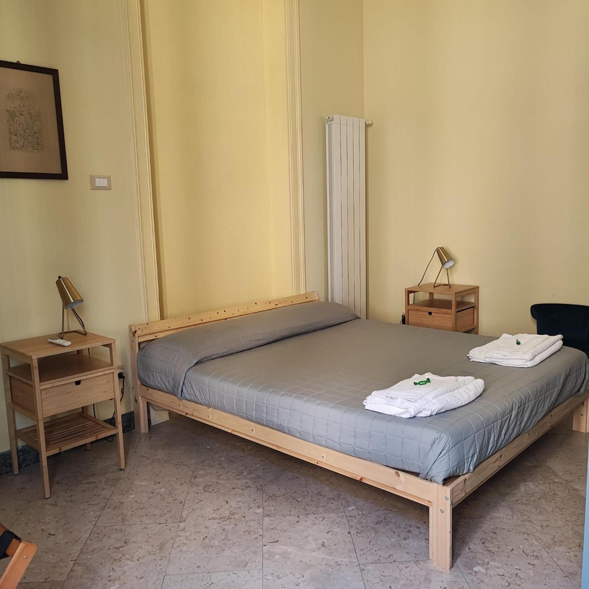 Casa Vacanze Da Ruggero Al Massimo Palermo Kültér fotó